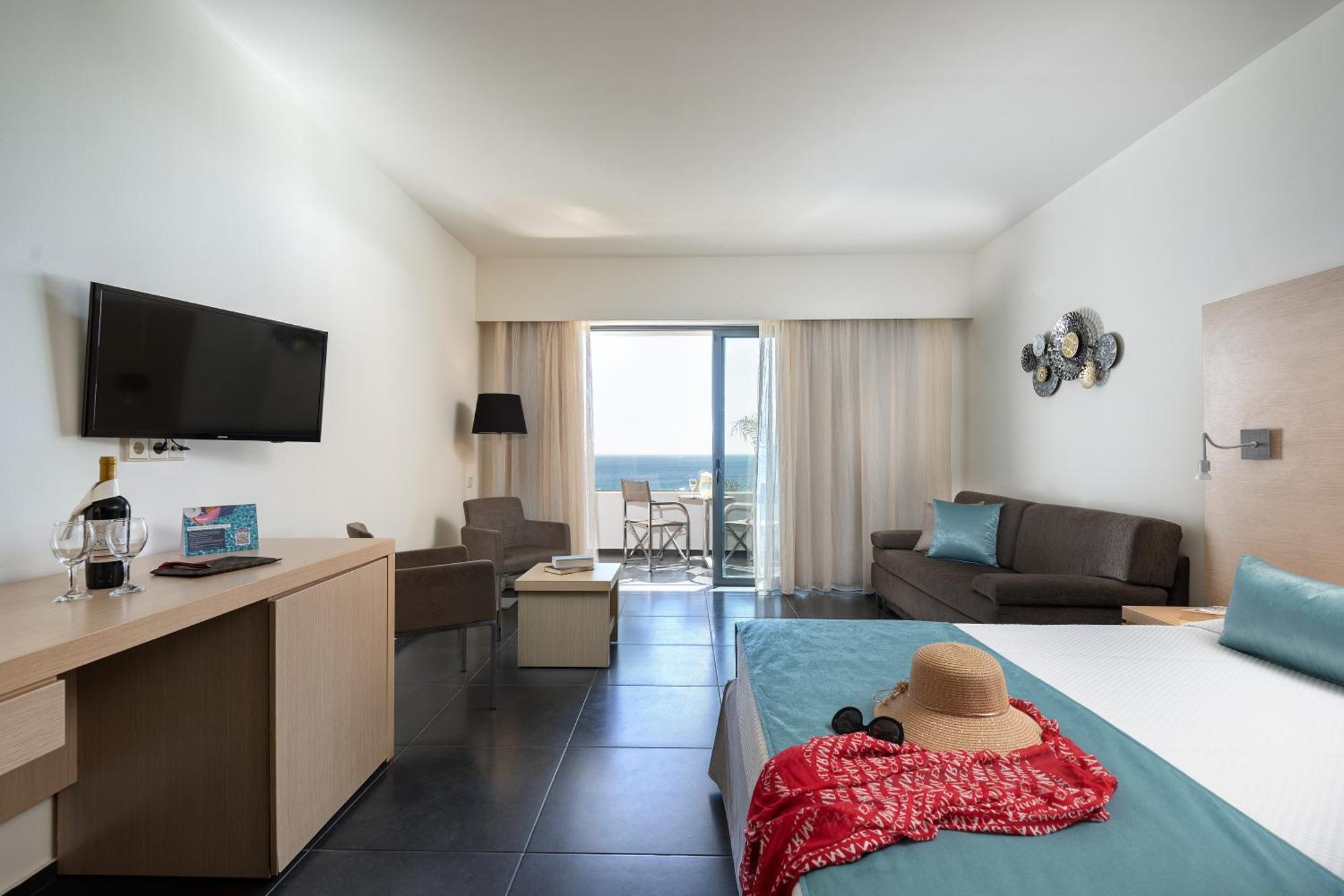 Chambre Double - Vue Latérale sur Mer