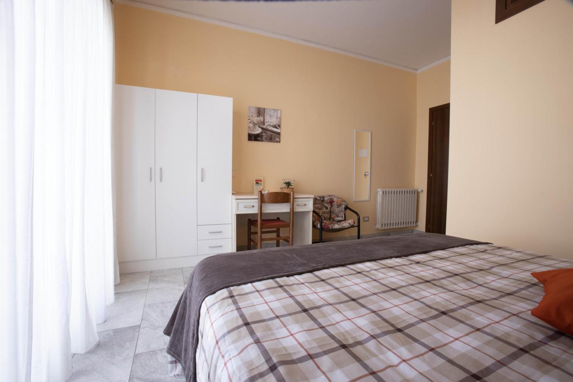 Double Room Private Bathroom