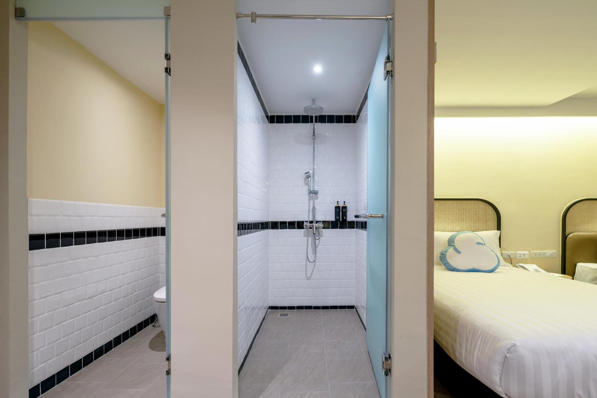 Double or Twin Room No Window