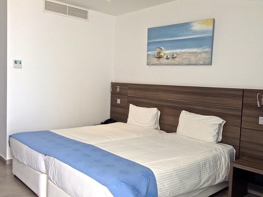 Superior Double or Twin Room Sea View