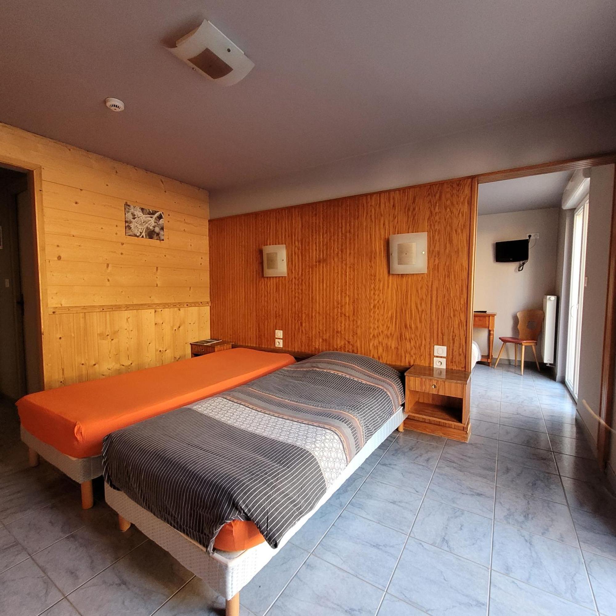Quadruple Room Private Bathroom