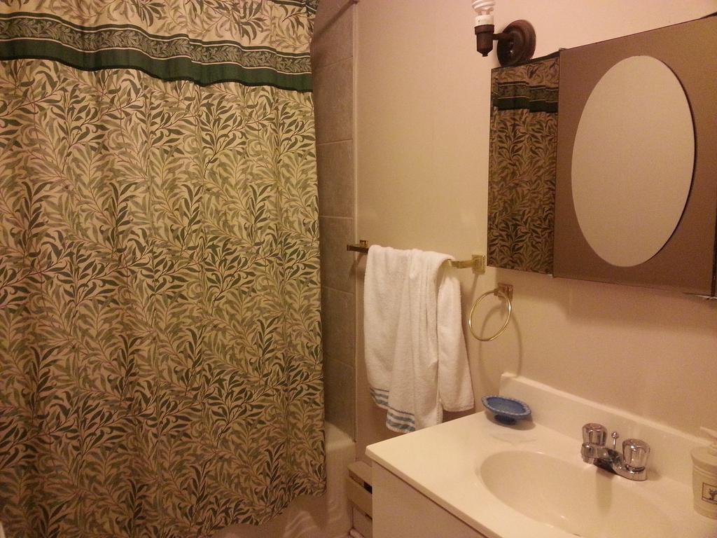 Double Room with Shared Bathroom,153408439:JPEG