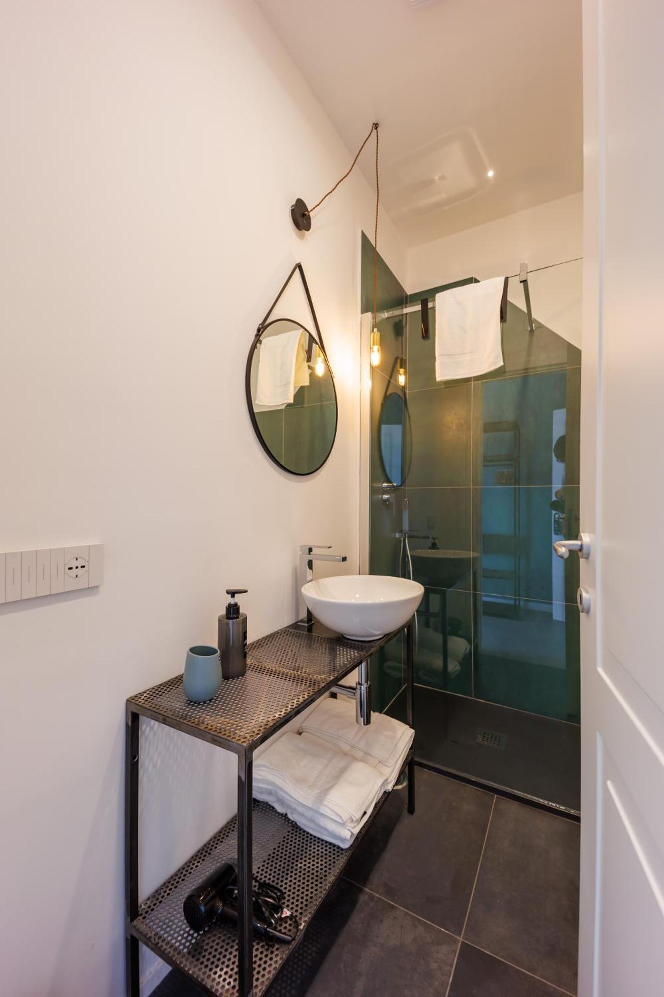 Double Room Private Bathroom