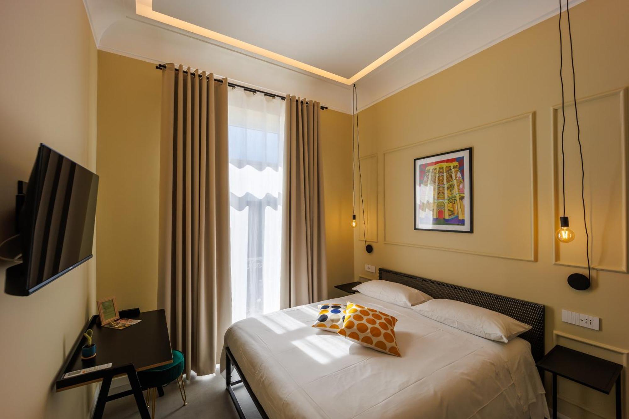 Double Room Private Bathroom
