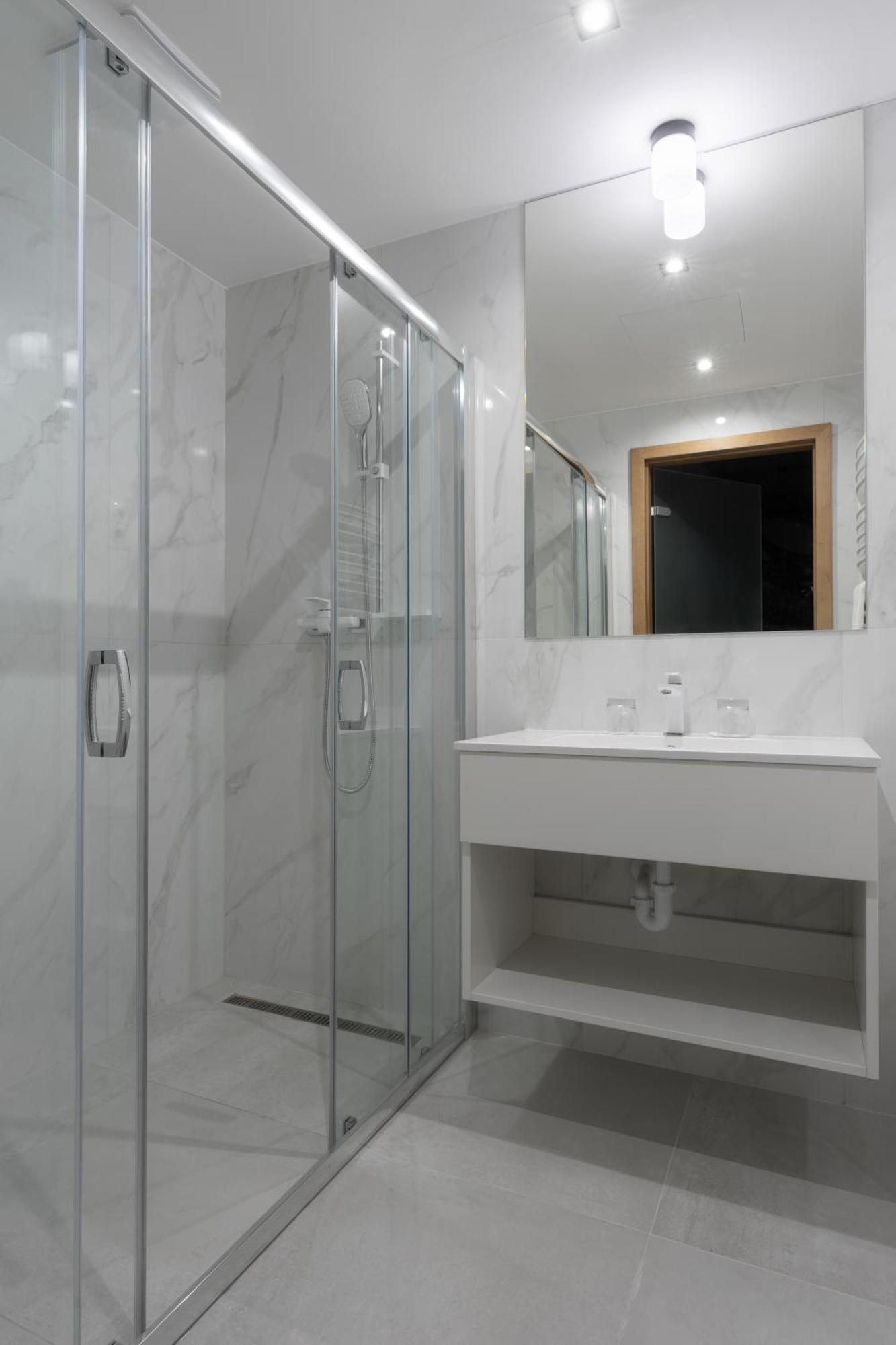 Deluxe Apartment,1516299415:JPEG
