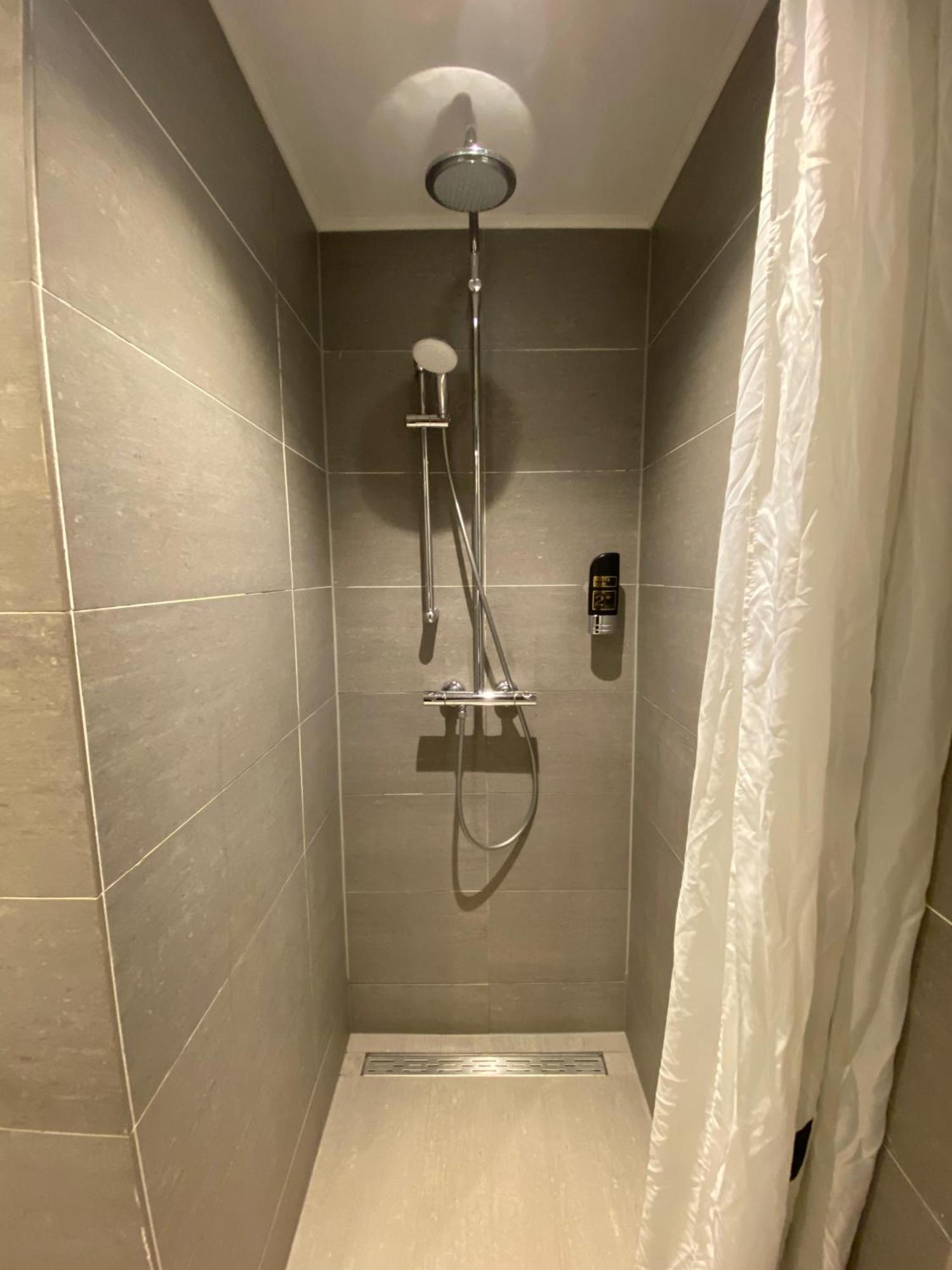 Double or Twin Room Private Bathroom