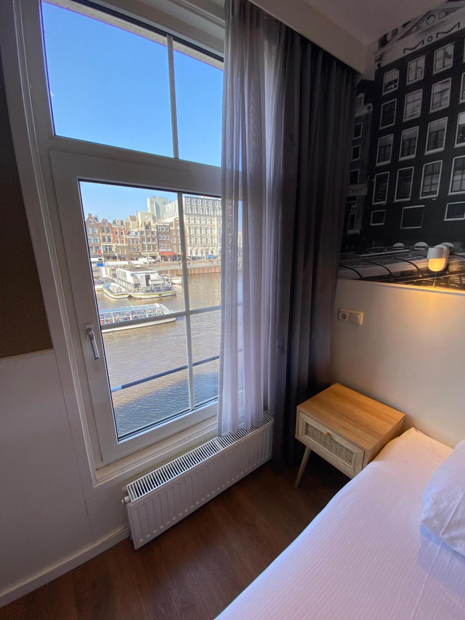 Double or Twin Room Canal View