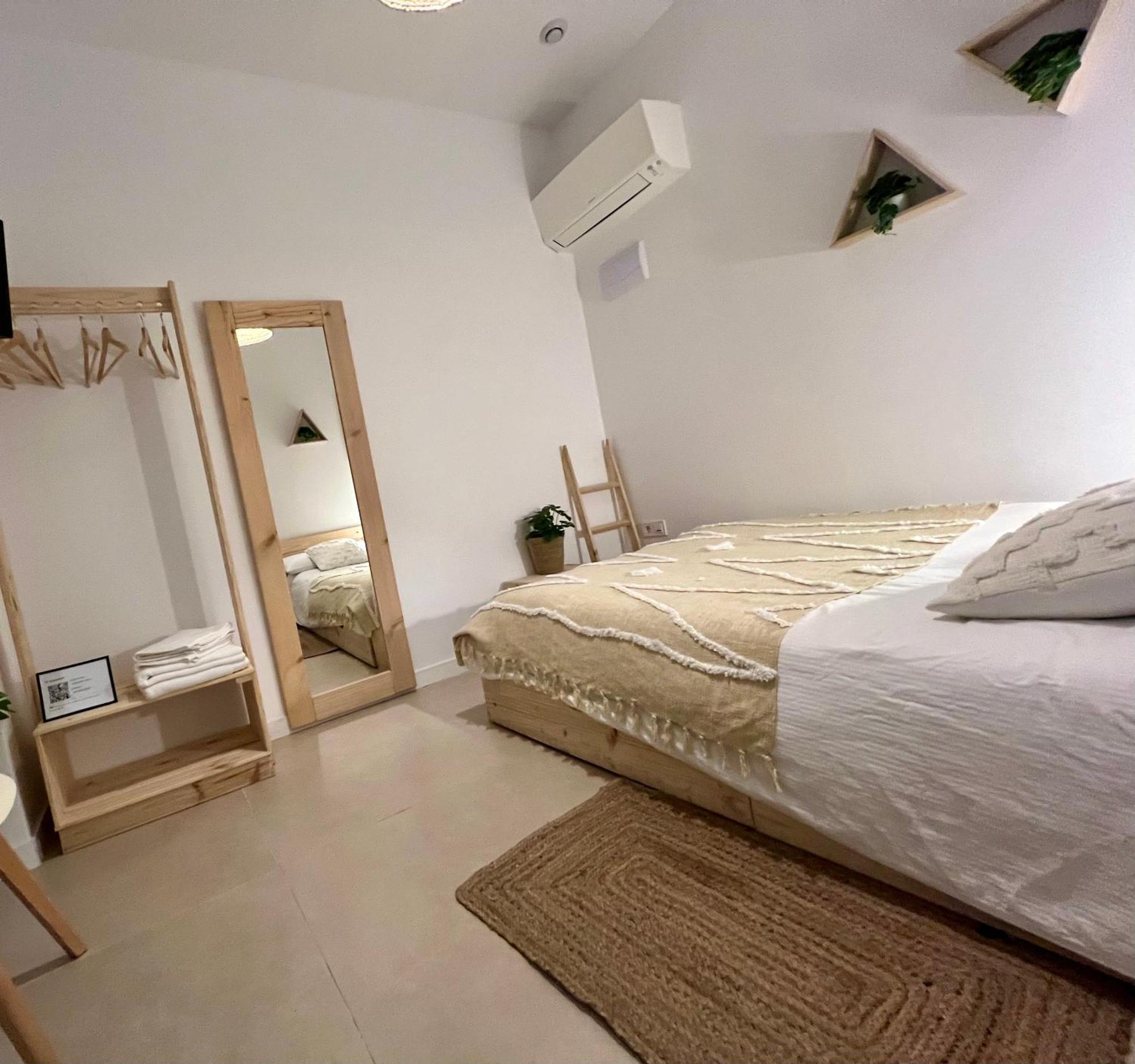 Standard Double Room,1520139136:JPEG