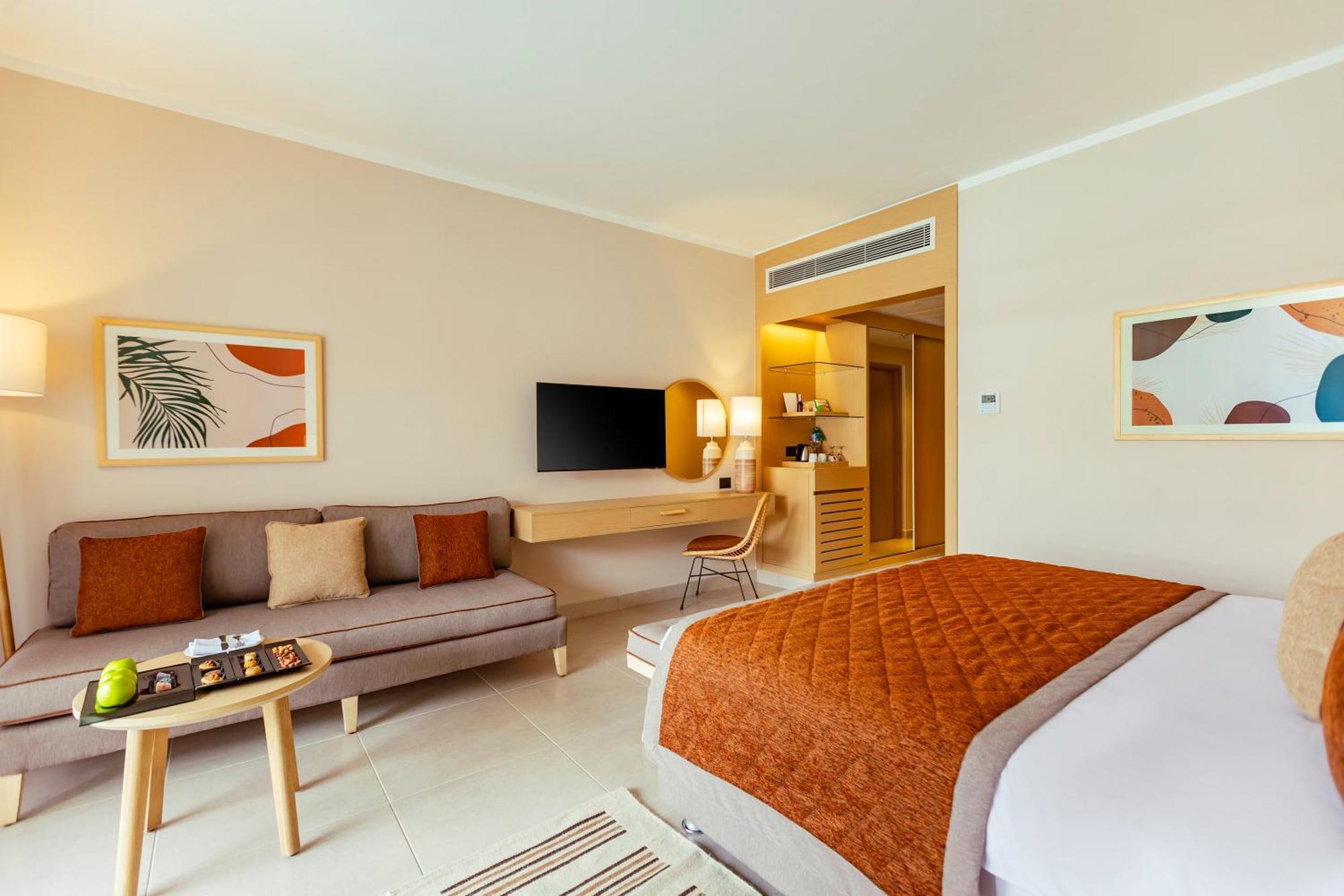 Superior Queen or Twin Beds with Garden View,1604296158:JPEG