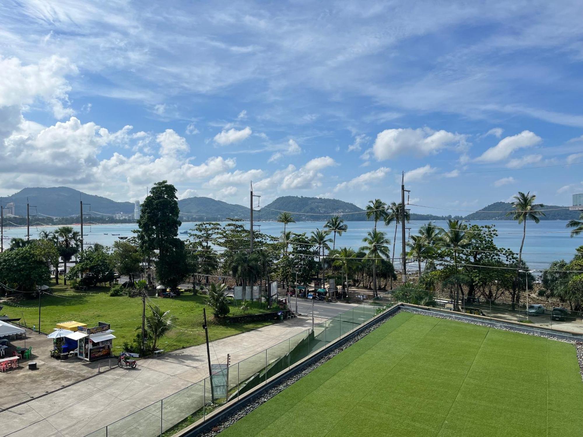 Deluxe Partial Seaview