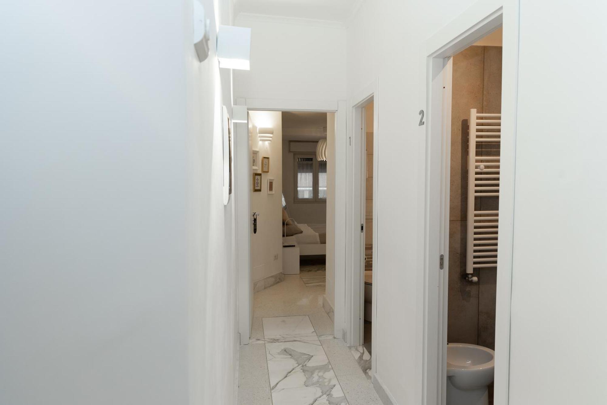 Double Room Private External Bathroom