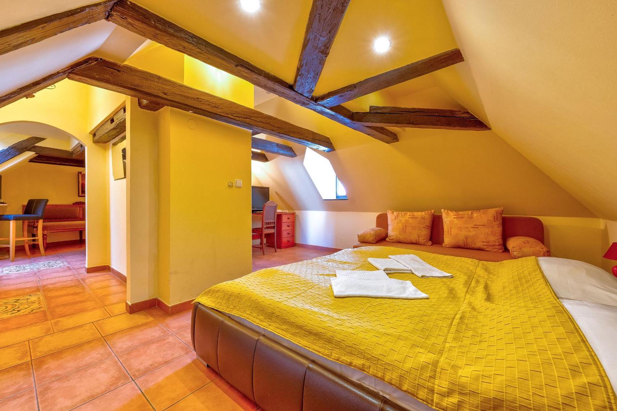 Large Double Room