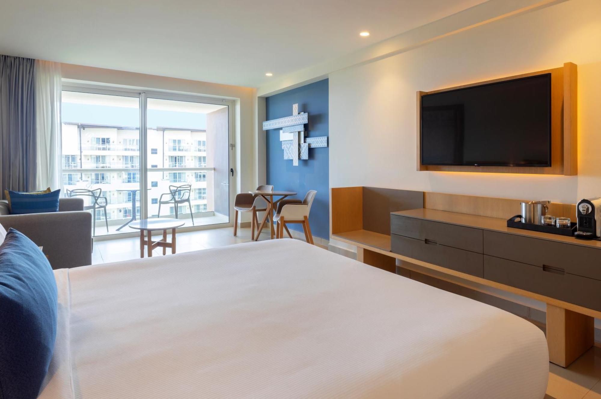 Two Bedroom  Luxury Junior Suite,1528667680:JPEG