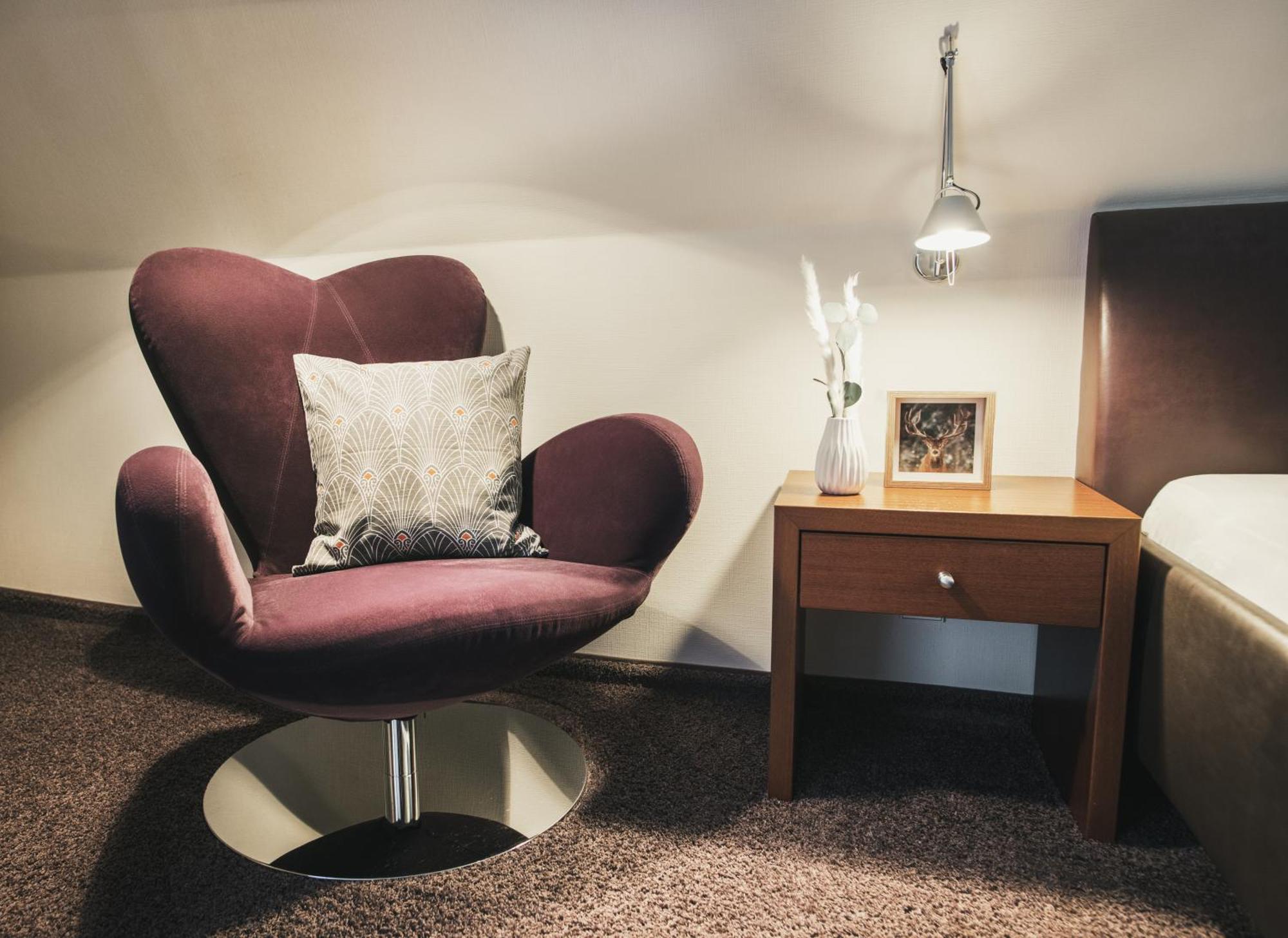 Double Room,1532913685:JPEG