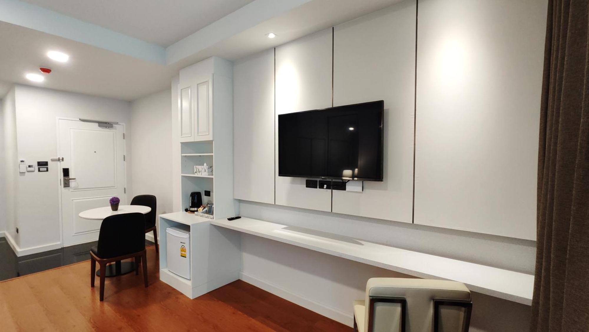 Grand Premier Room