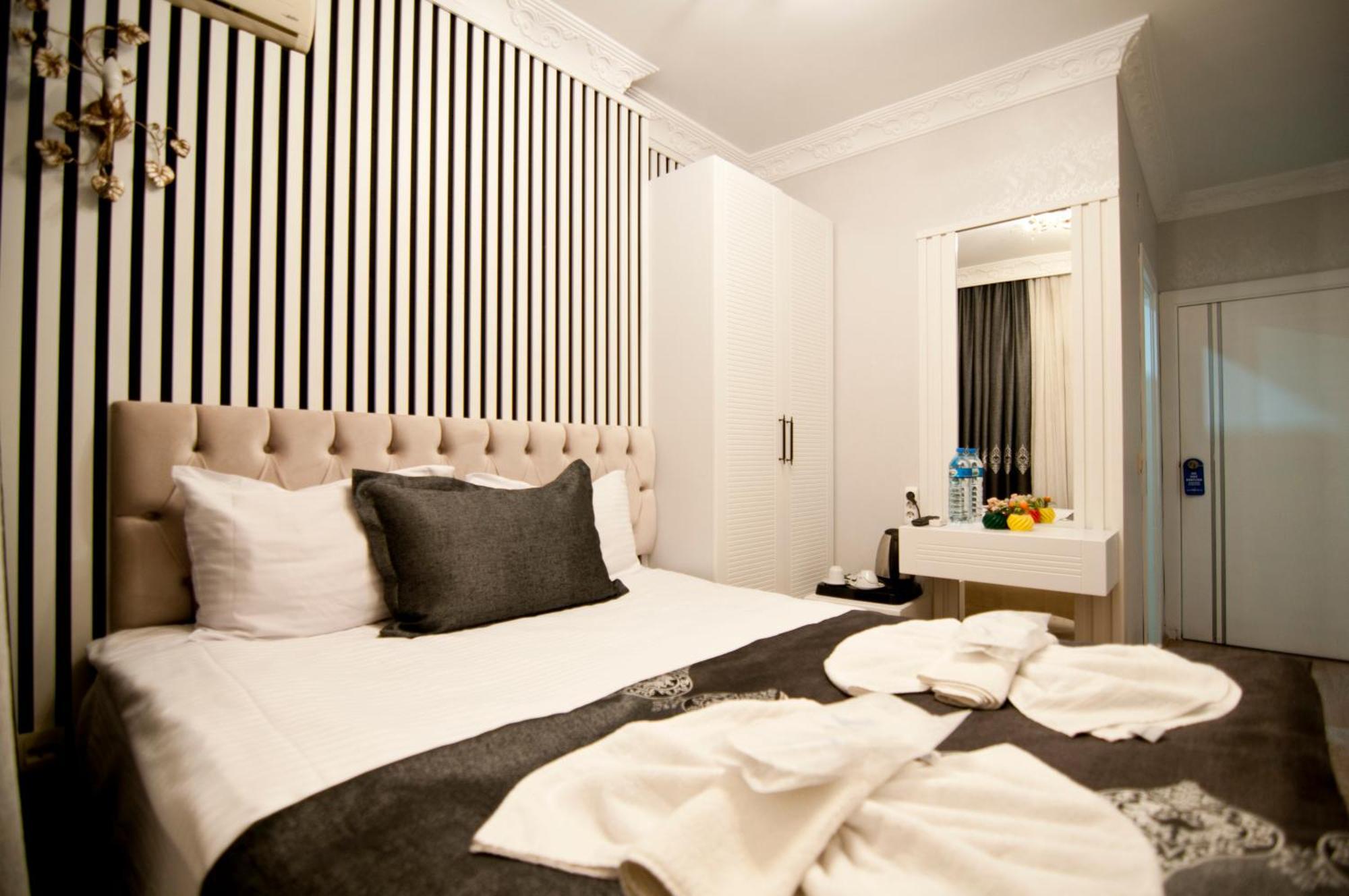 Economy Doppelzimmer mit Balkon (untere Etage)