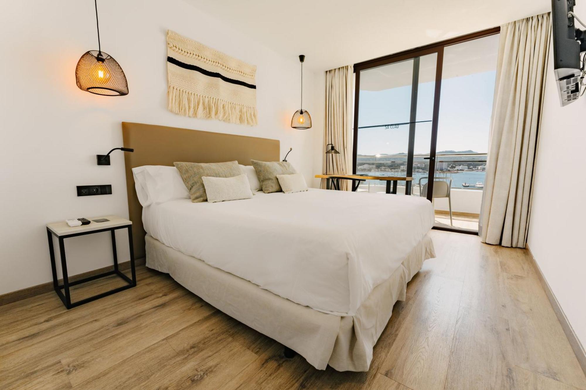 Room Sea View