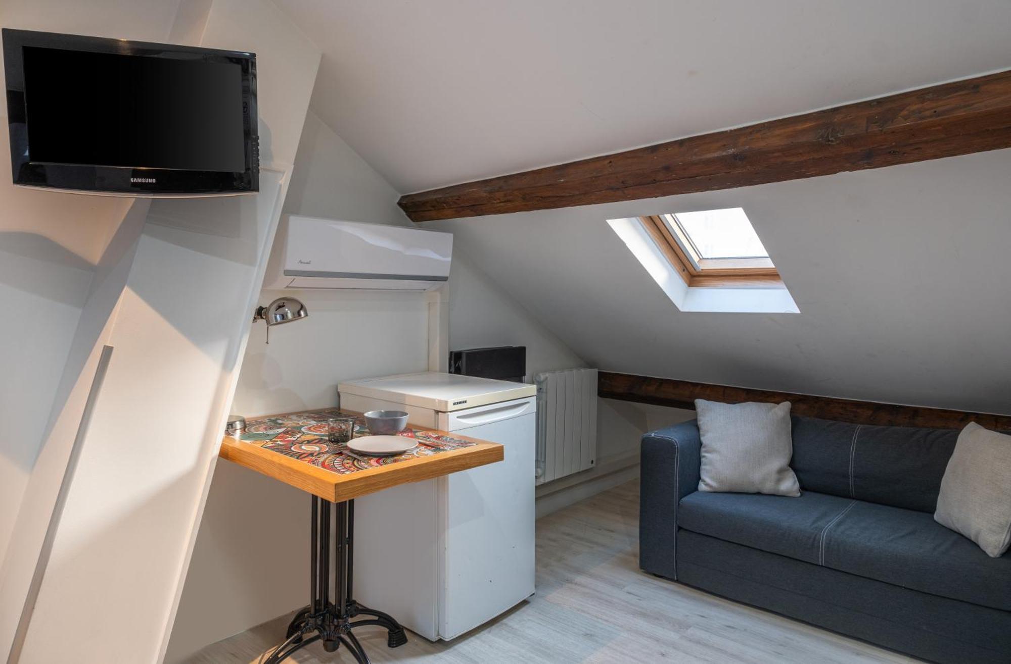 Standard Studio