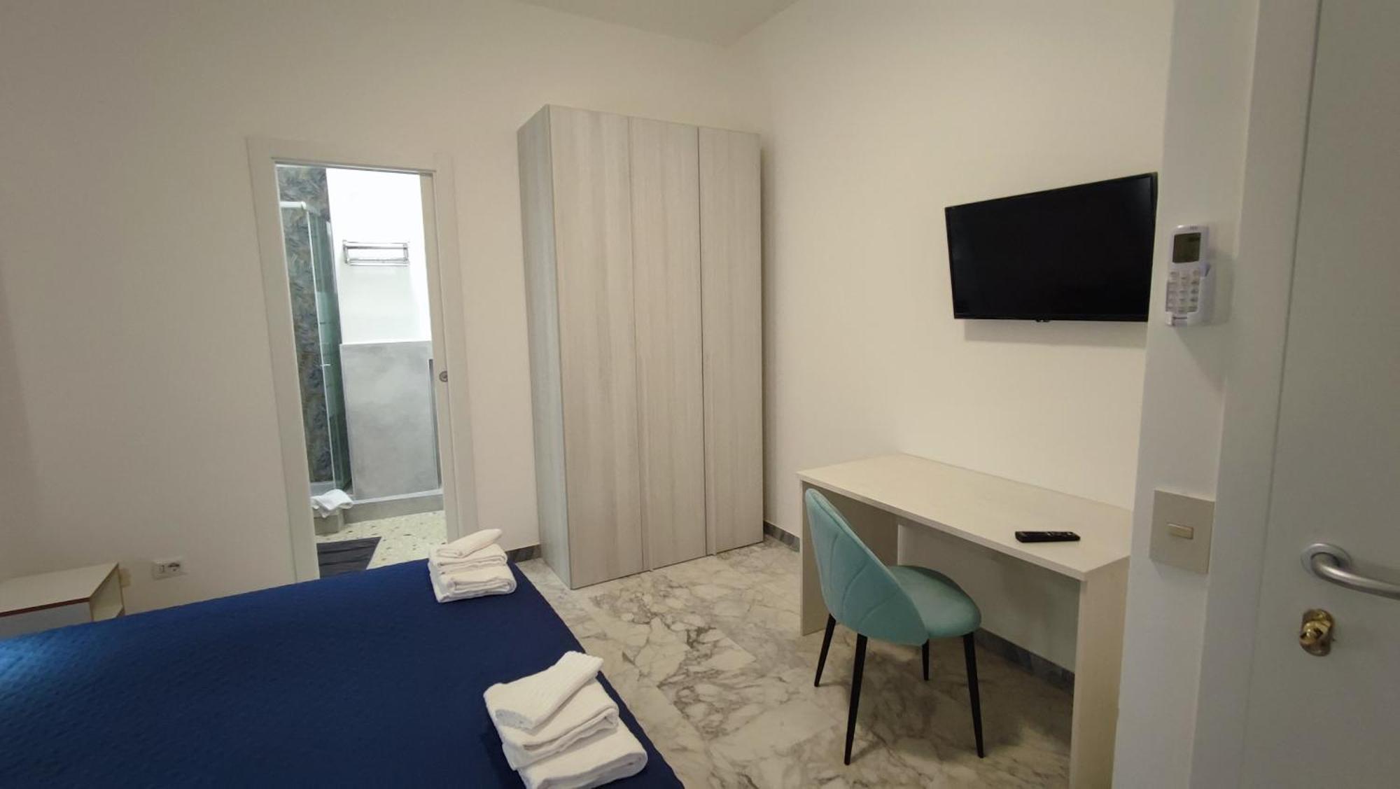 Large Double Room