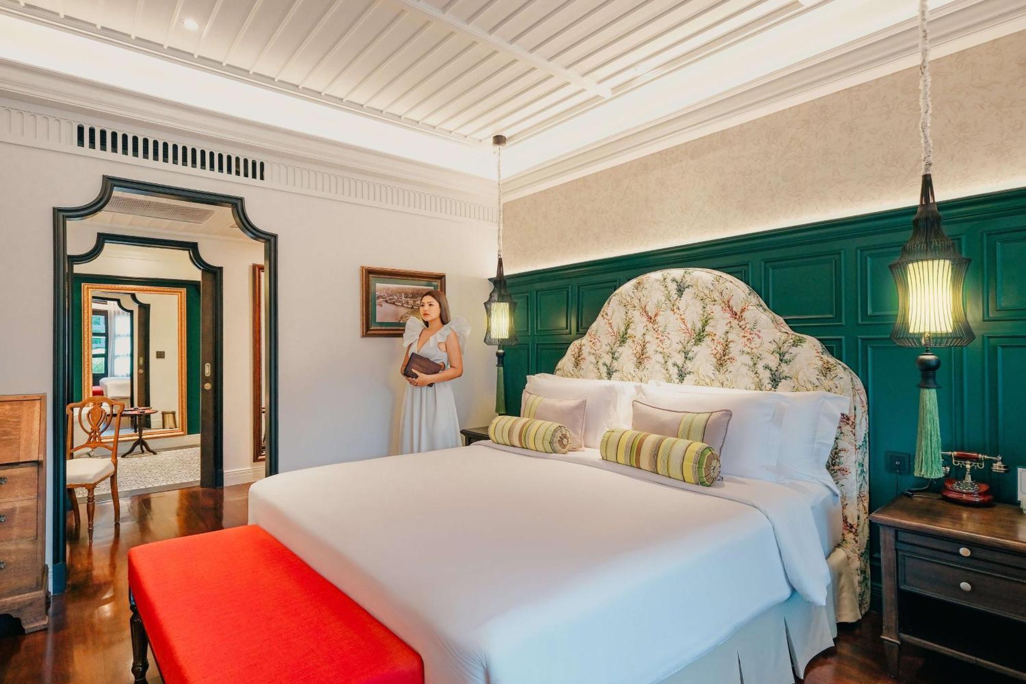 Romantic Lanna Corner Suite