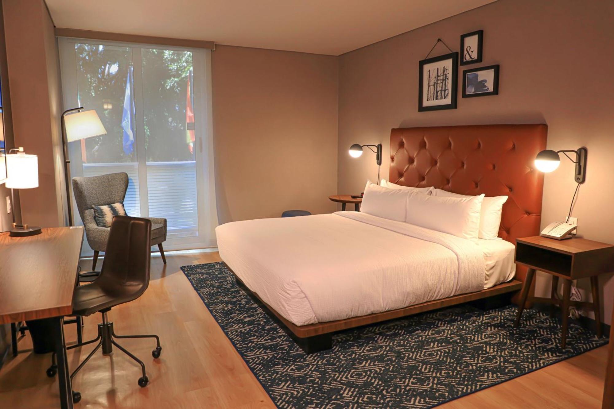 Standard King Room,1542783259:JPEG