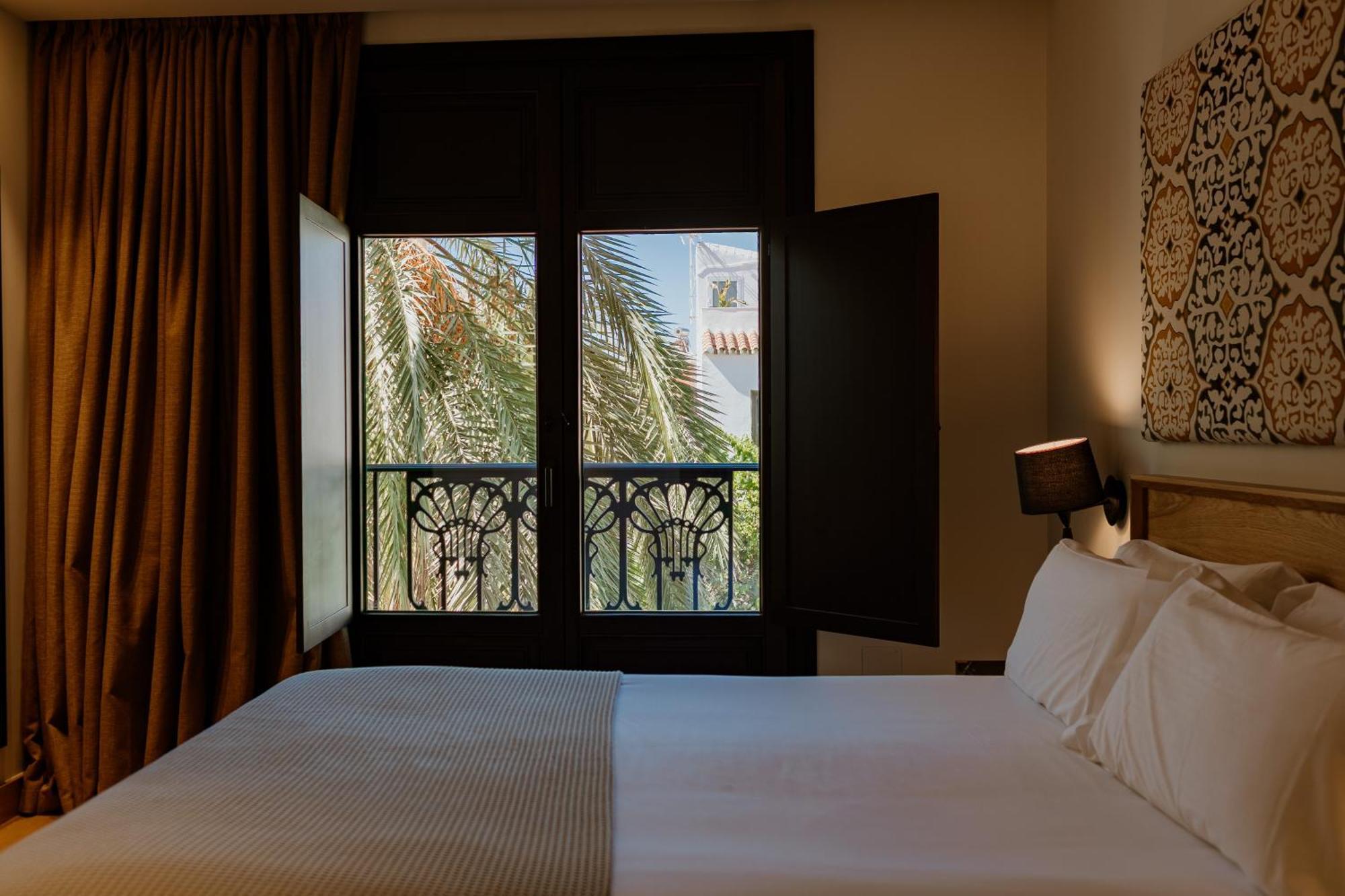 Superior Double or Twin Room City View