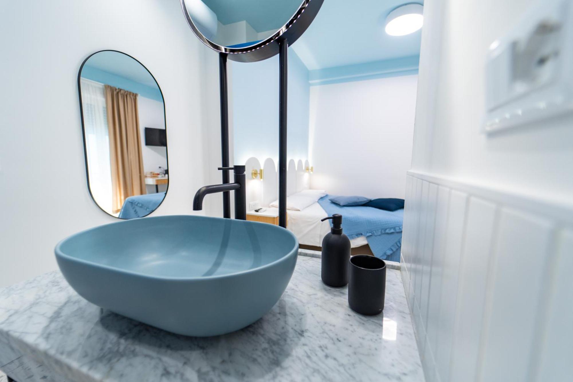 Queen Room Spa Bath