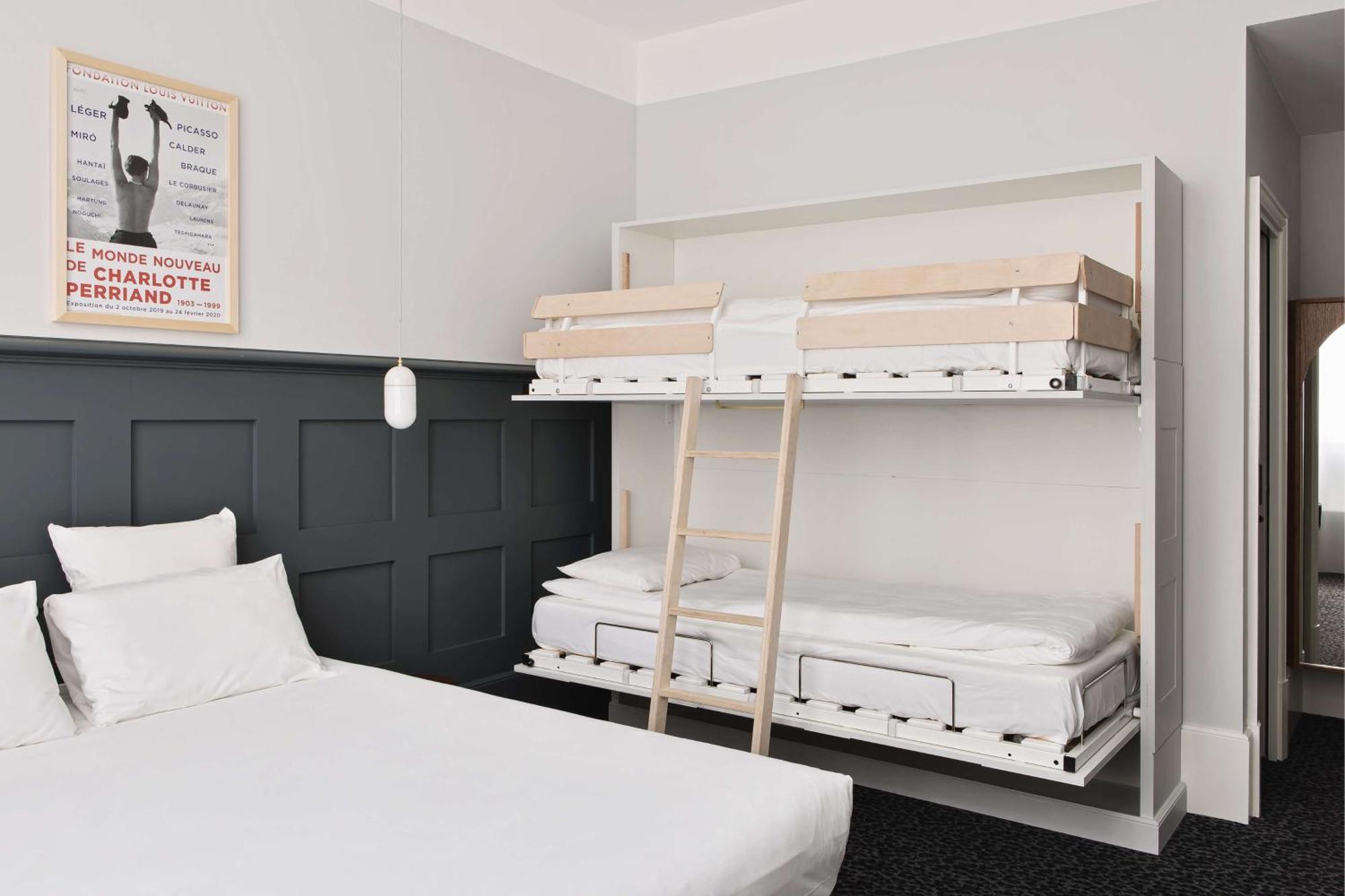 Family Room One Queen Bed One Bunk Bed Non-Smoking,1557281704:JPEG