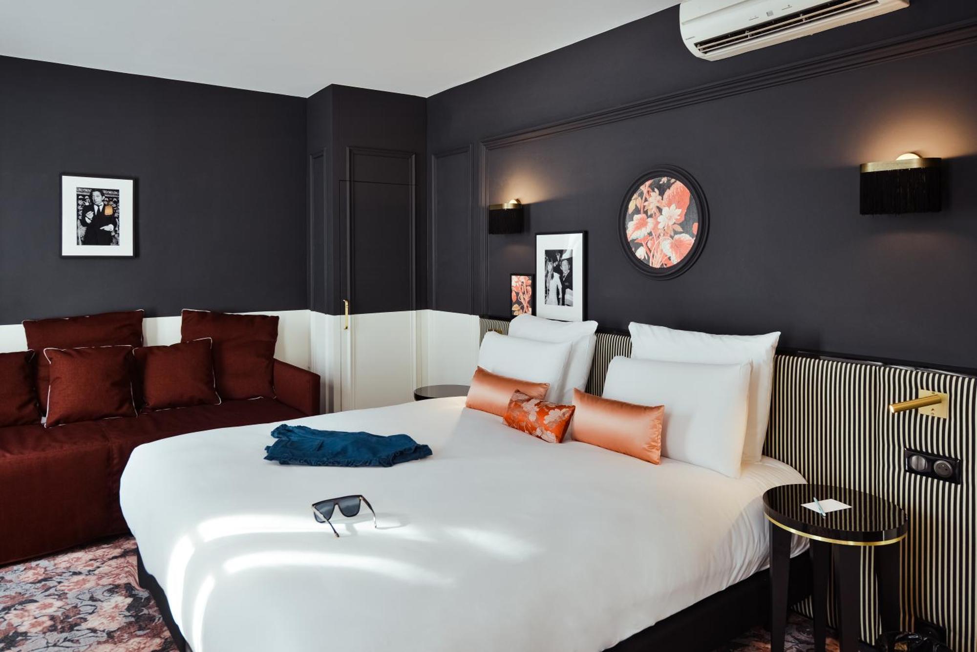 Triple Privilege Room Sofa Bed