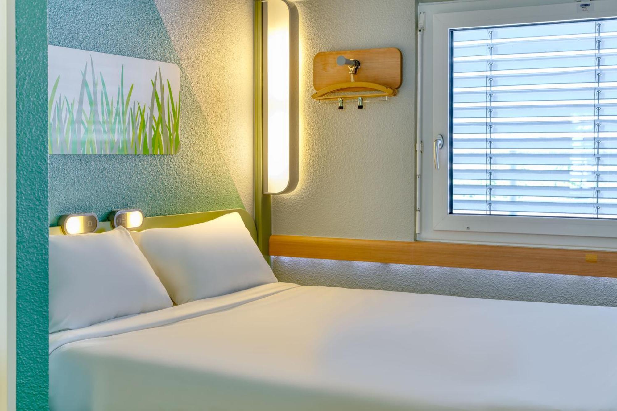 Doppelzimmer mit Doppelbett