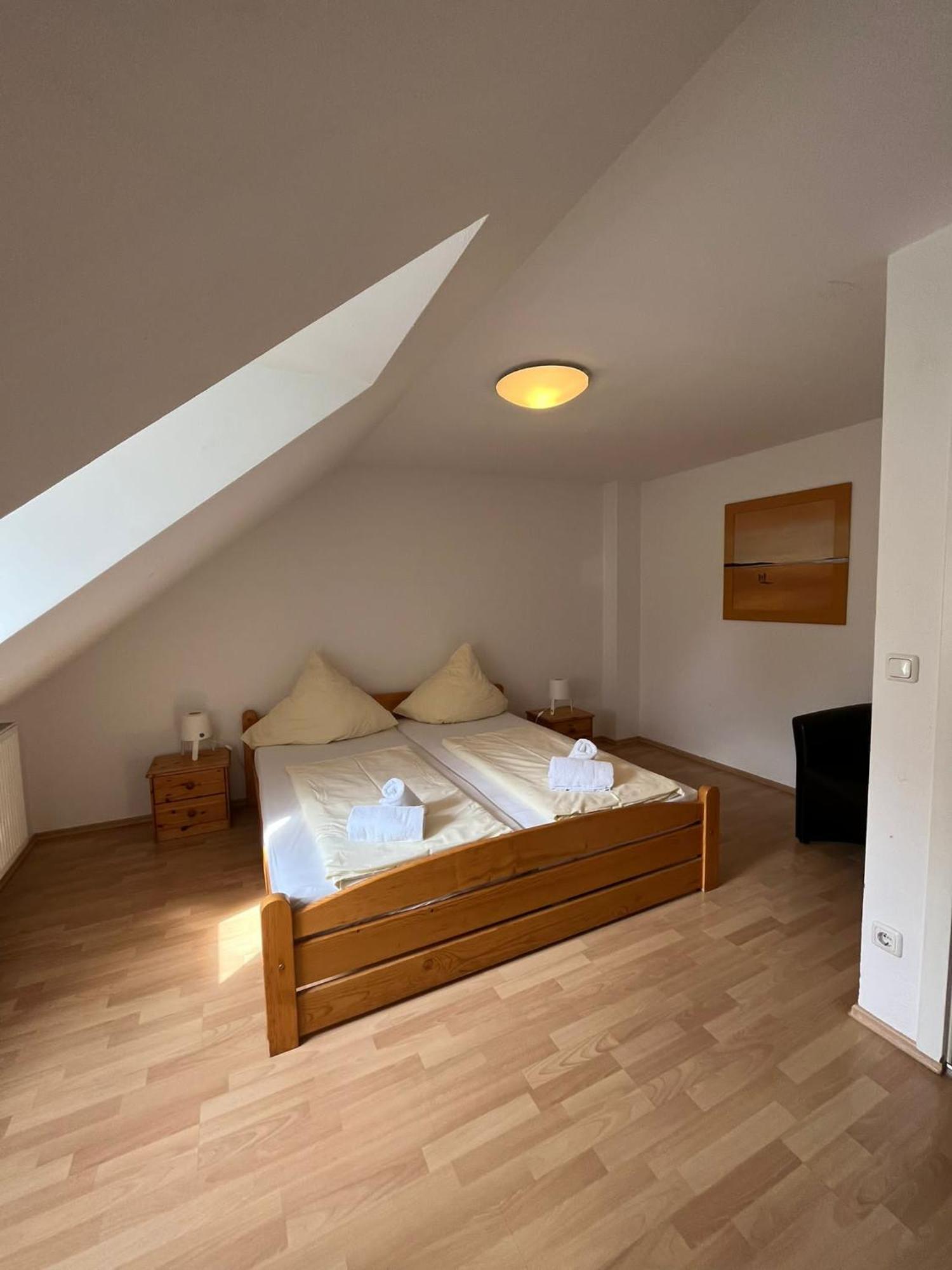 Double Room,1547794102:JPEG