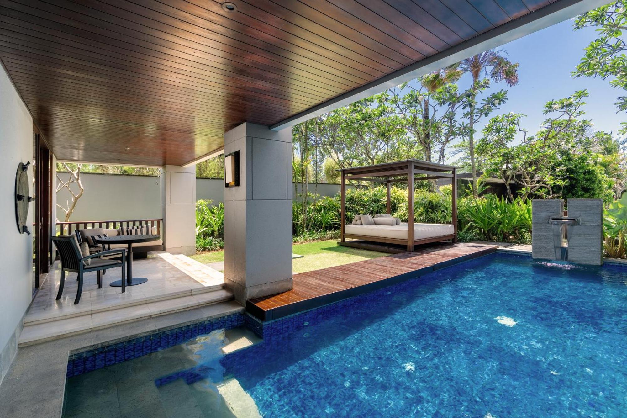 Suite Lit King-Size avec Piscine
