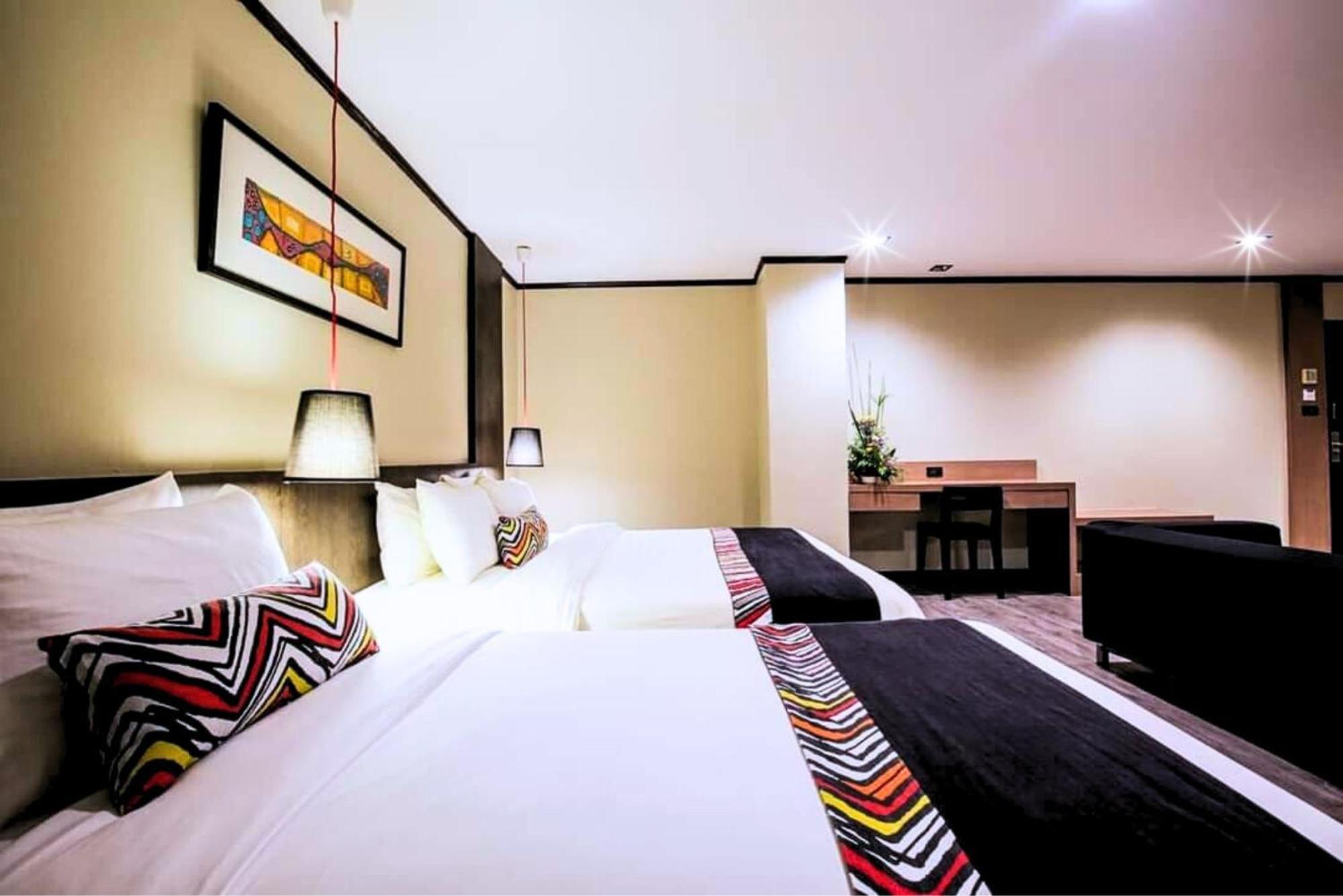 Deluxe Family Room