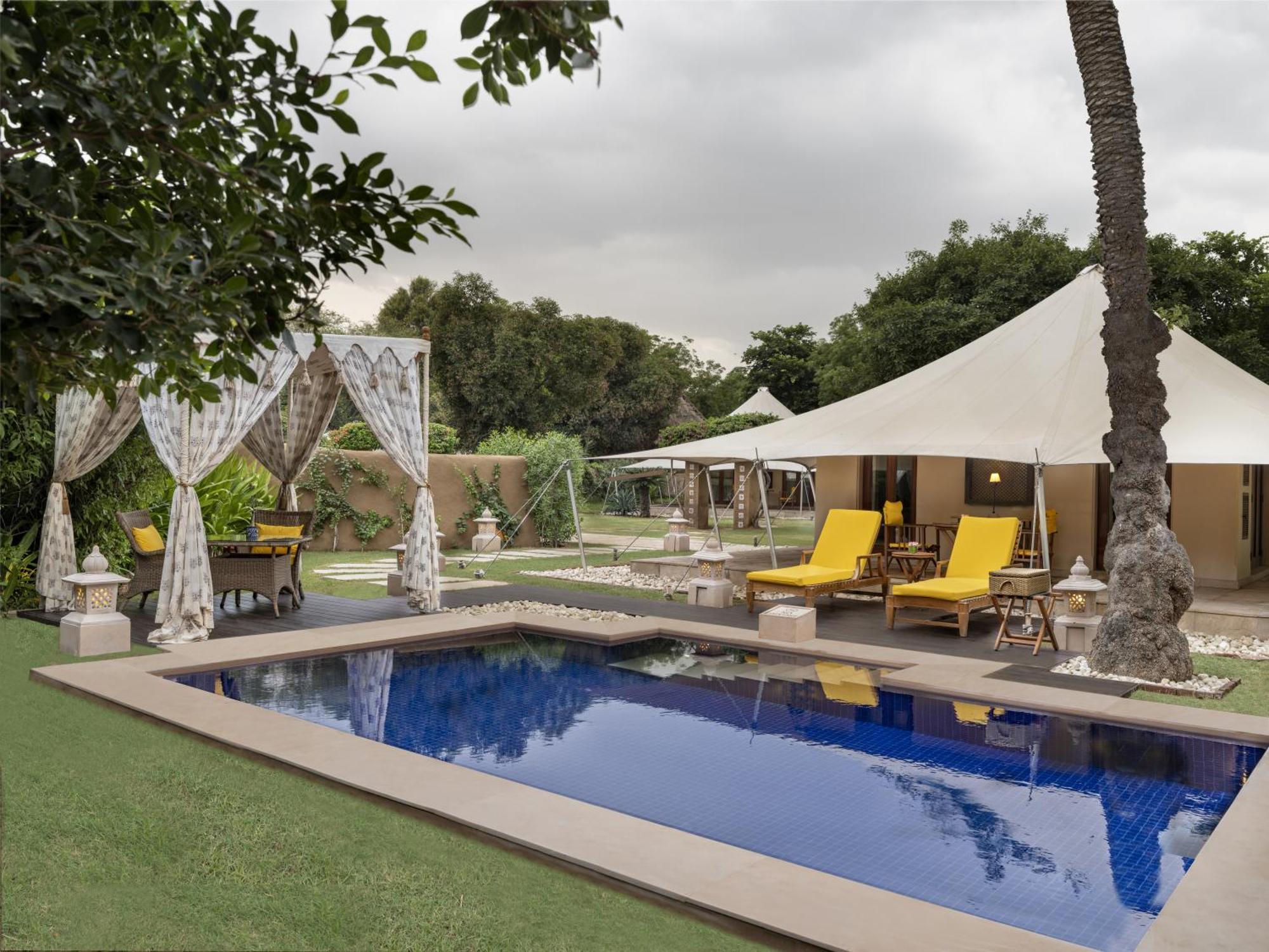 Tenda Royal con Patio Privato, Giardino e Trasferimento Aeroportuale Andata/Ritorno Gratuito