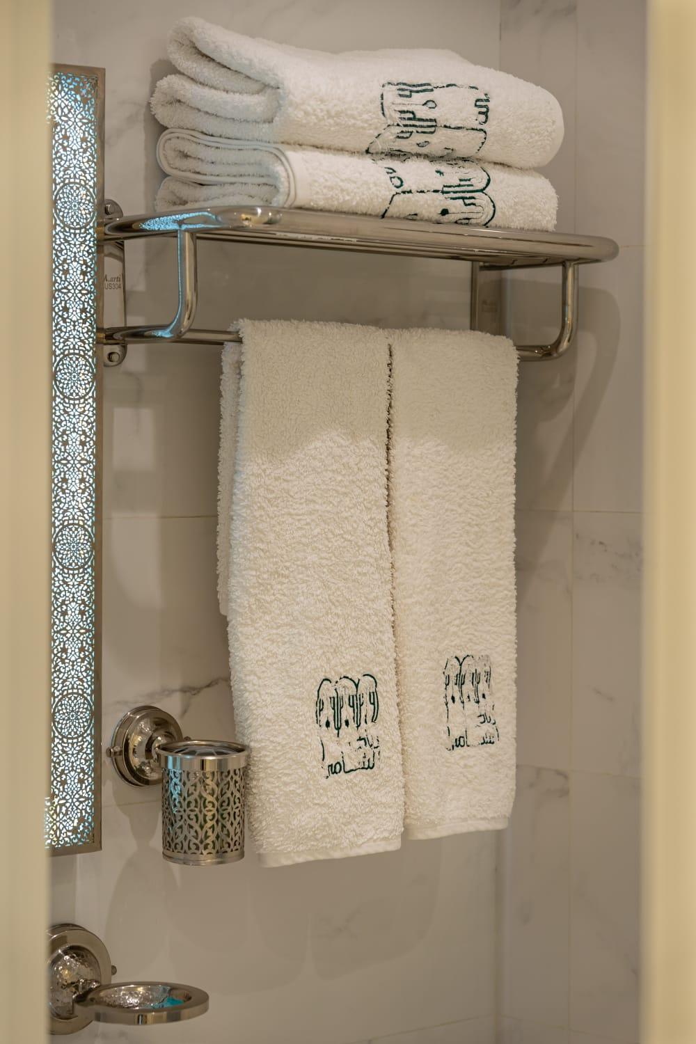 Deluxe Double Room with Shower,1559181505:JPEG