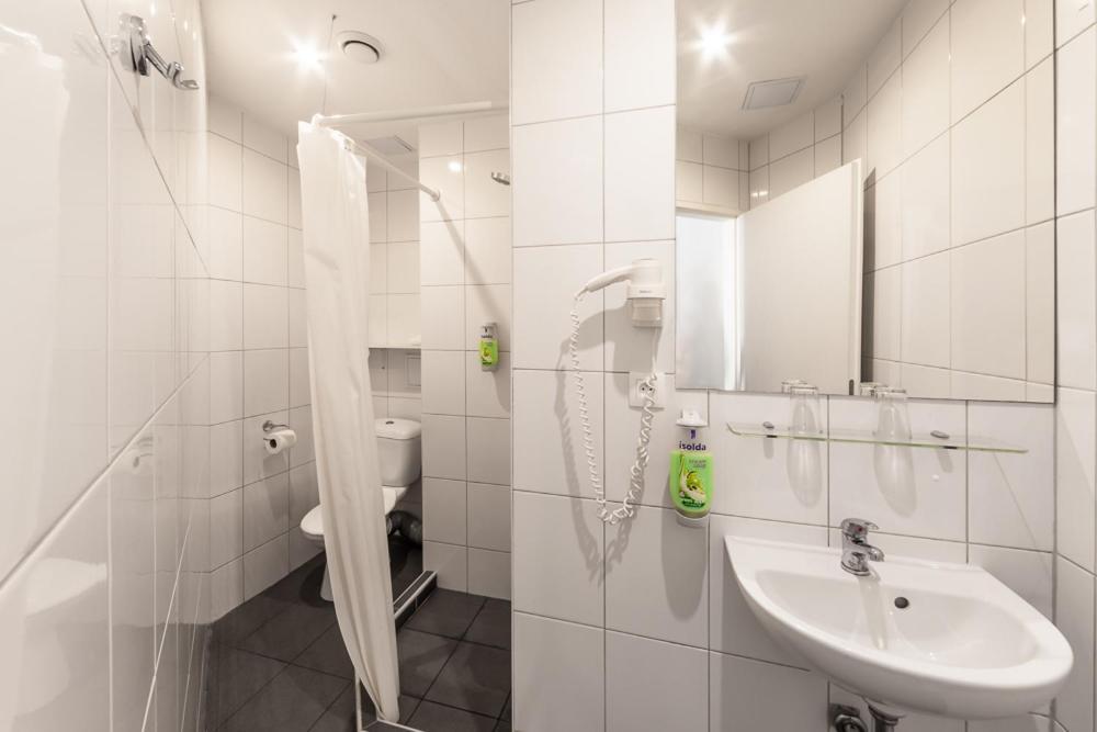 Small Twin Room