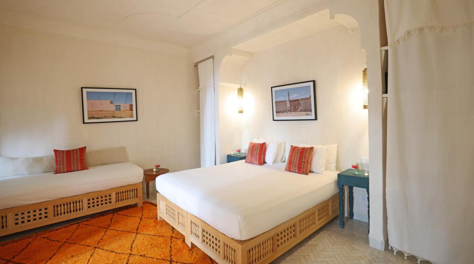 Standard Suite,1550096437:JPEG