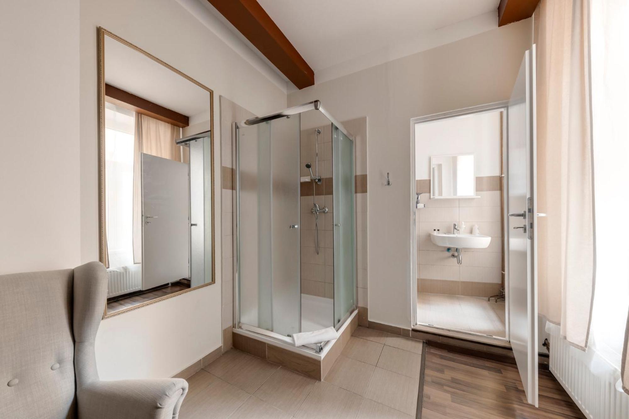 Economy Single Room
