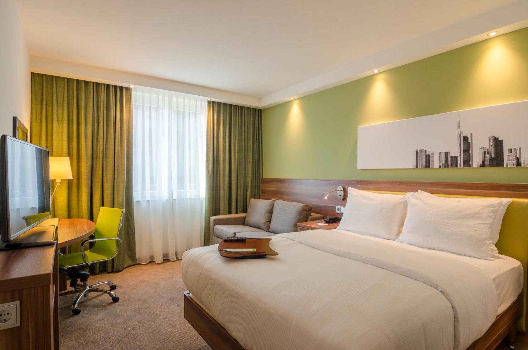 Queen Room