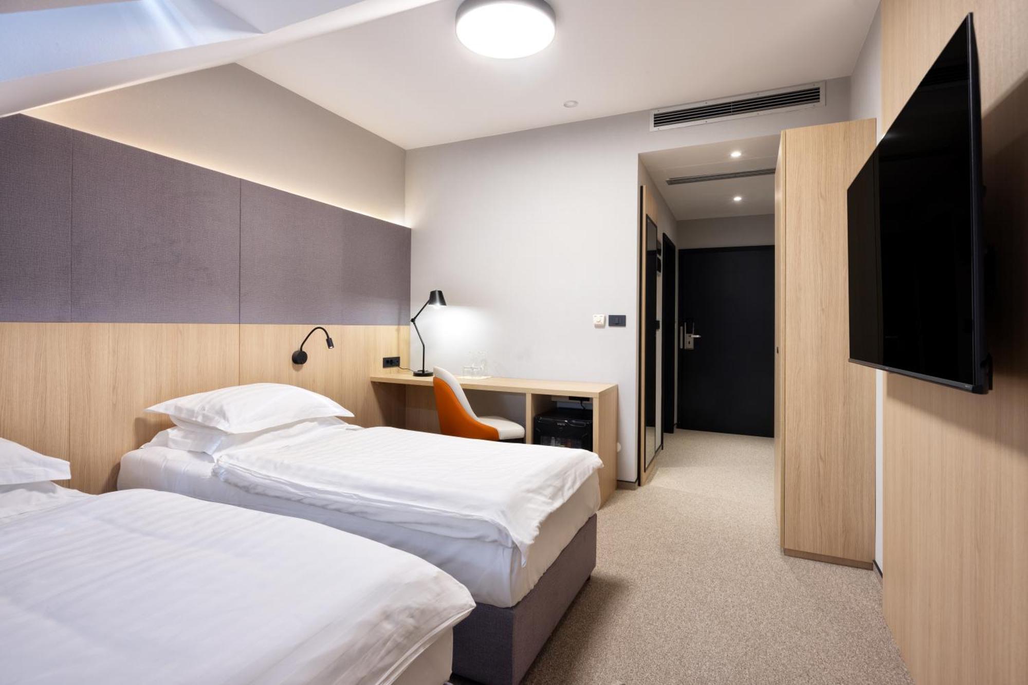 Economy Twin Room