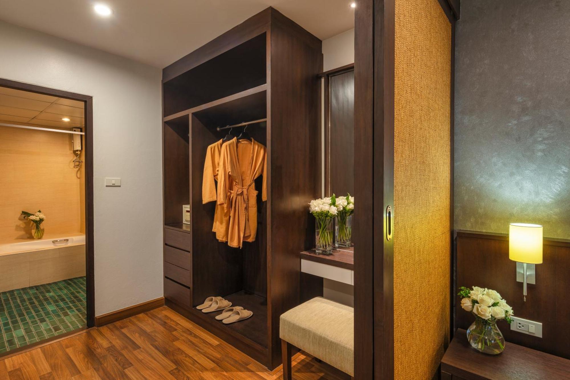 Superior One-Bedroom Apartment