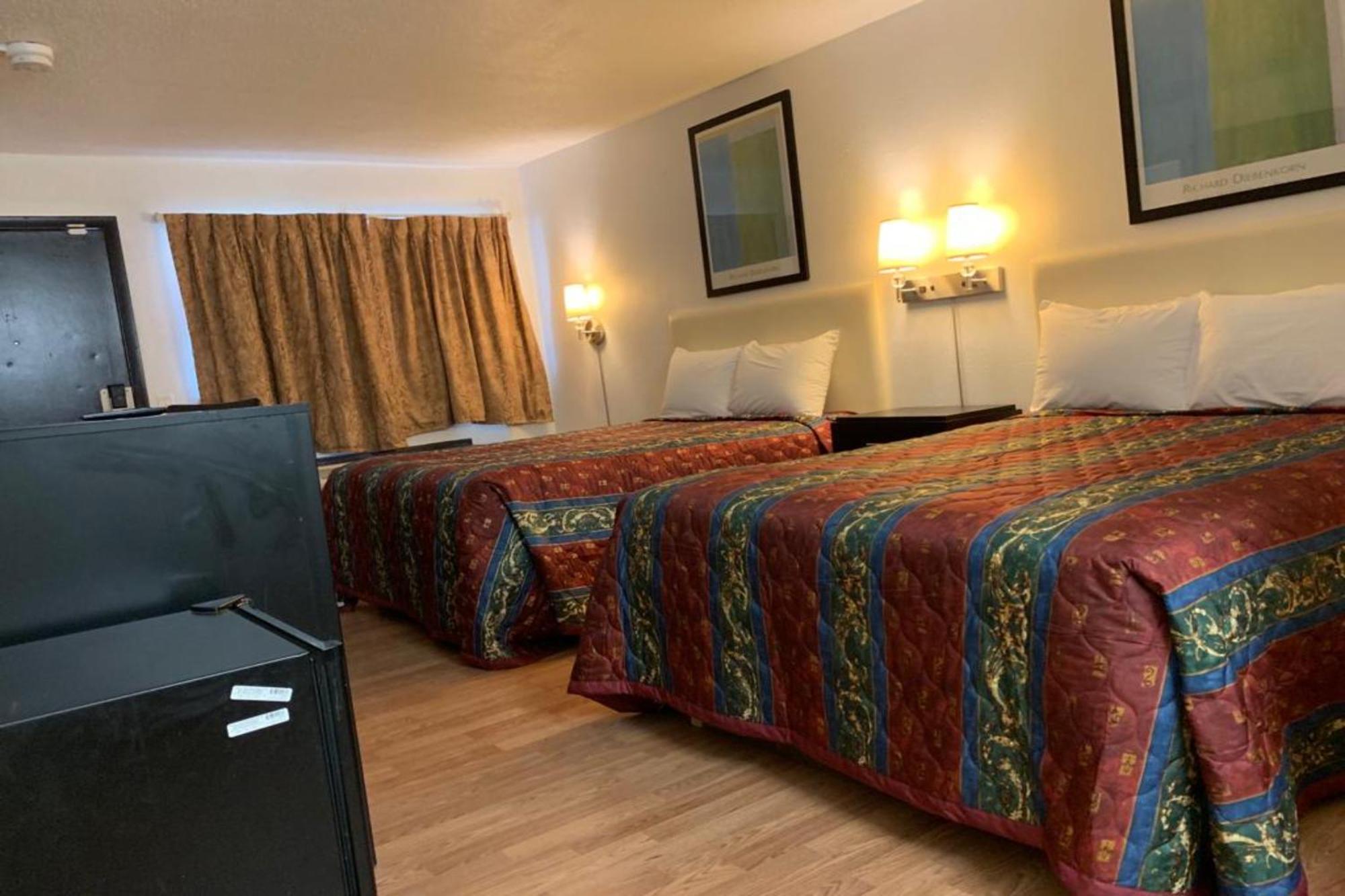 Queen Room Two Queen Beds