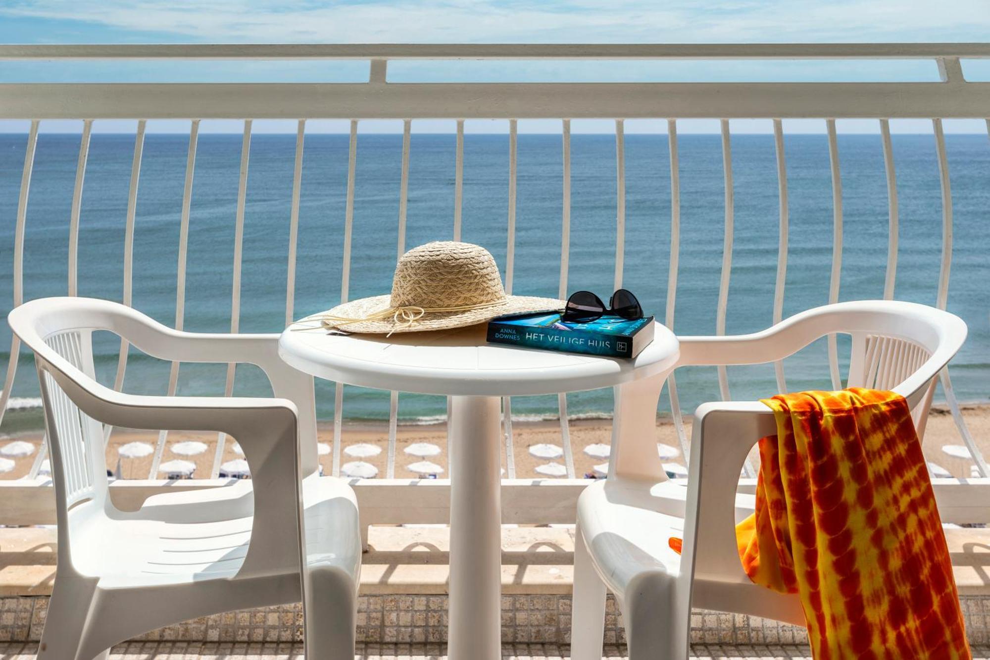 Standard Twin Room Sea View