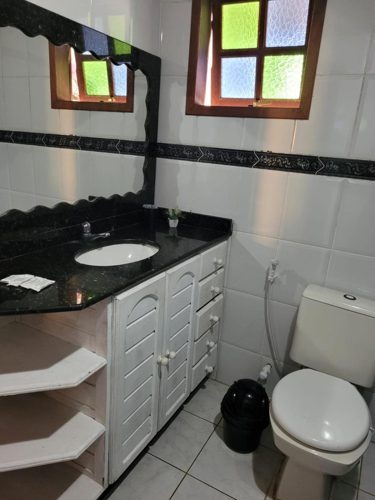 Family Room Private Bathroom,1555222075:JPEG