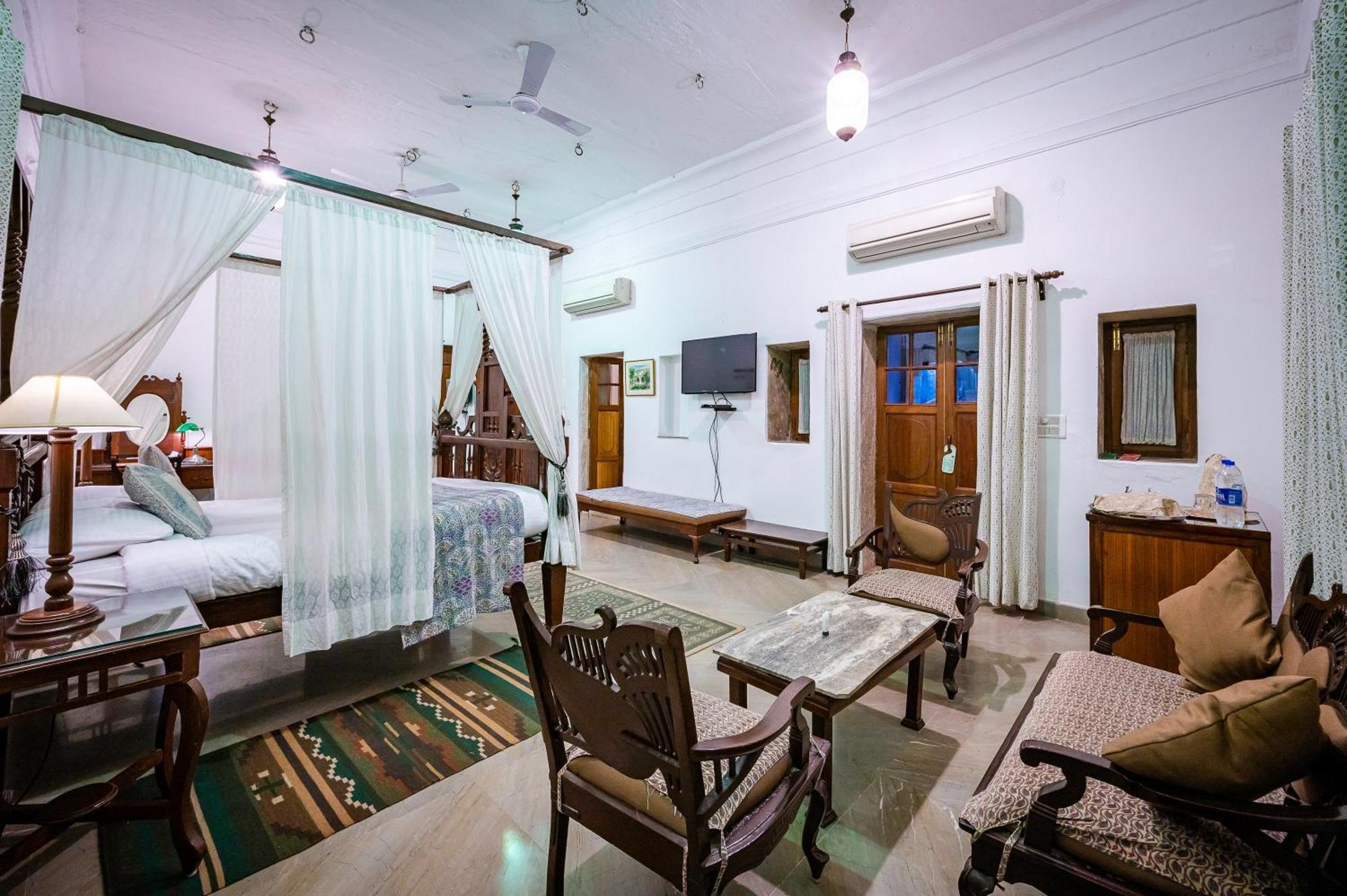 Heritage Royal Complimentary Evening Tea on Laundry Service