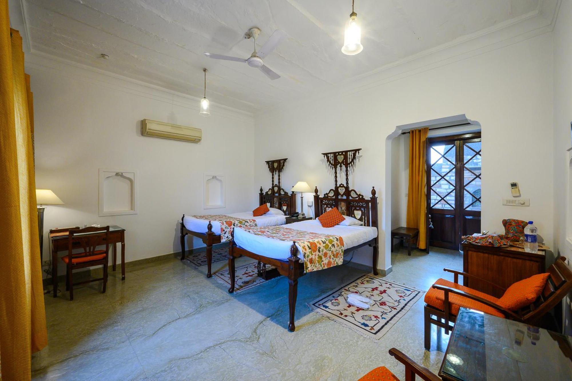 Heritage Splendour Complimentary Evening Tea on Laundry Service