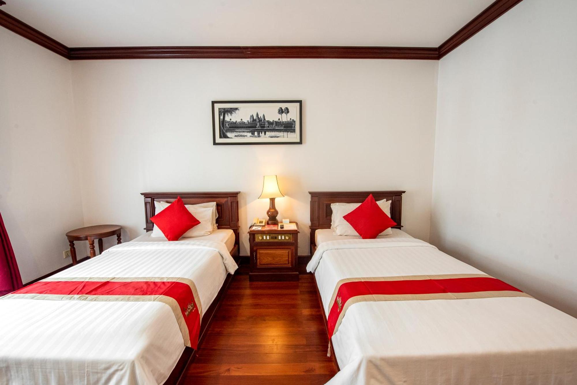 Deluxe Twin Room with Balcony,1556153038:JPEG