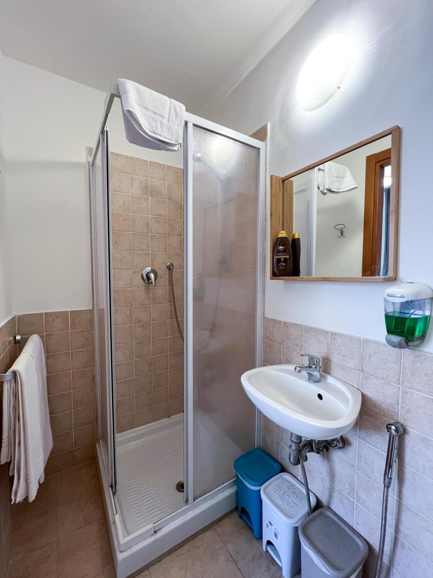 Triple Room Private Bathroom