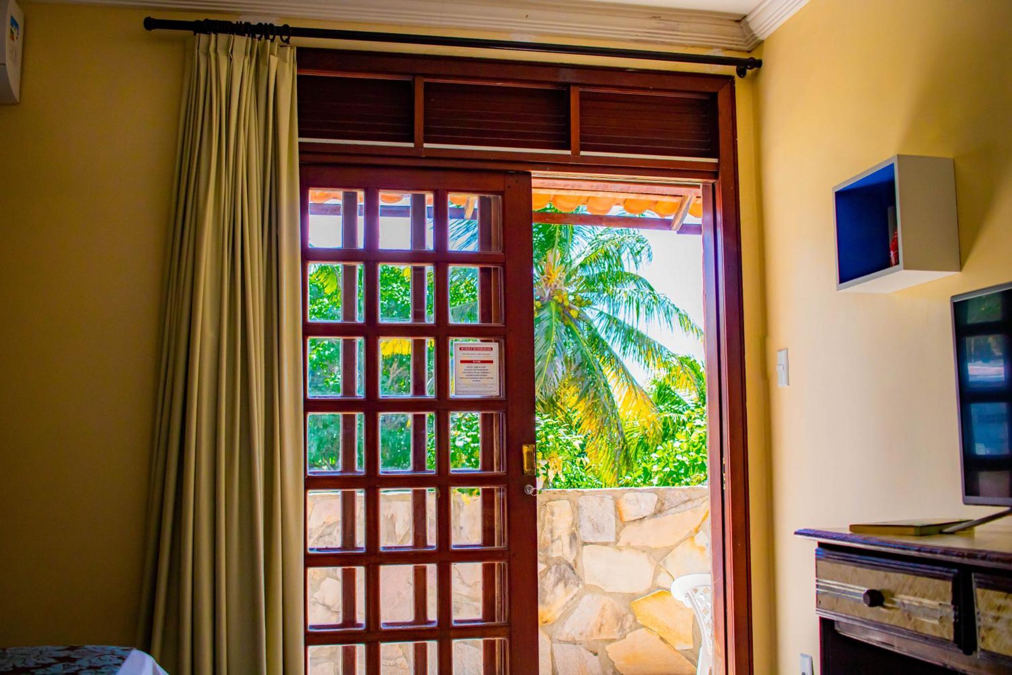 Deluxe Double Room with Side Sea View,1557279433:JPEG