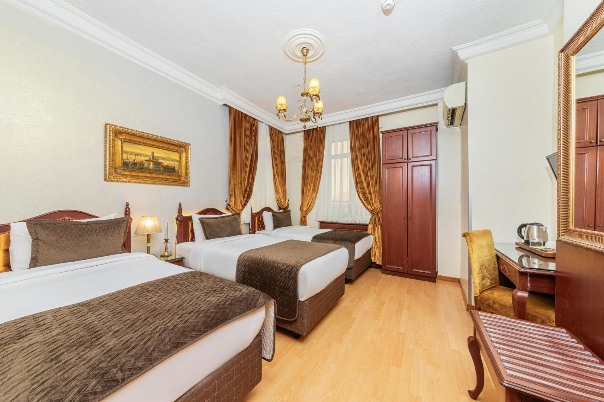 Triple Room,1765148748:JPEG